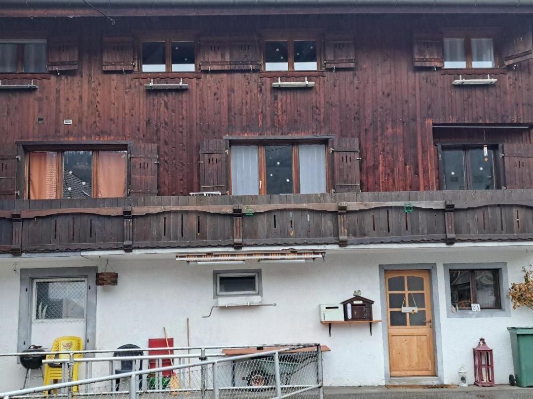 Apartament Chez Ninfa Villeret Zewnętrze zdjęcie