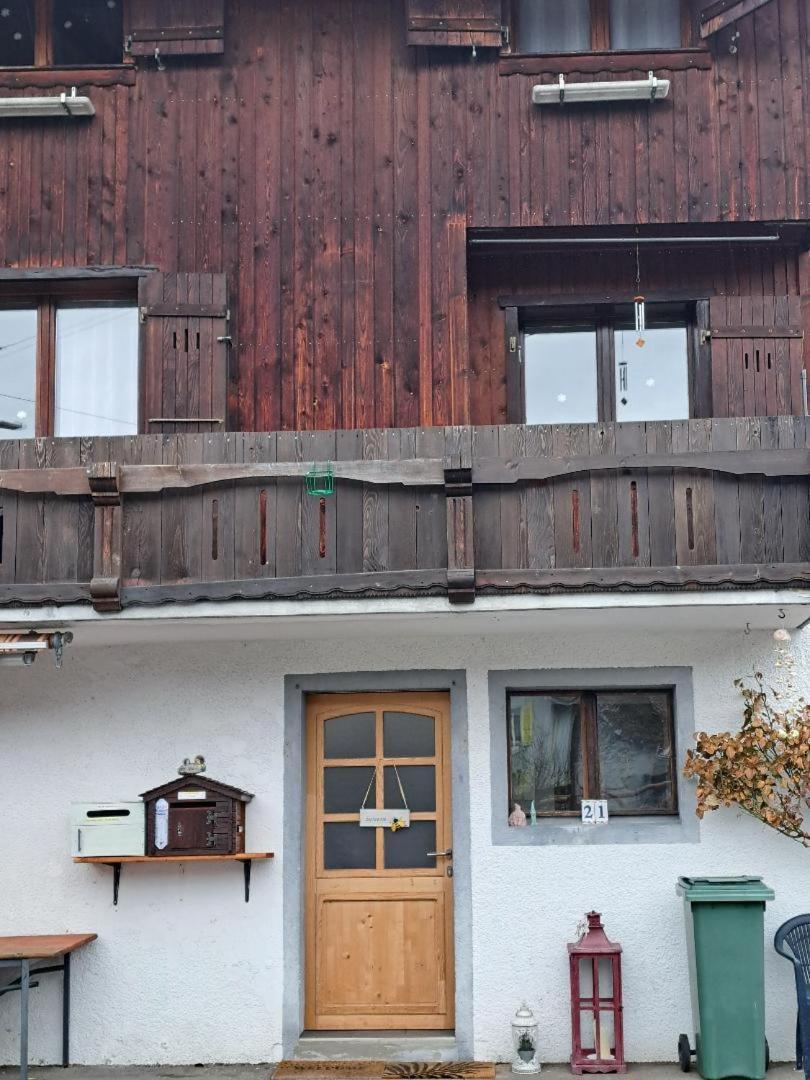 Apartament Chez Ninfa Villeret Zewnętrze zdjęcie